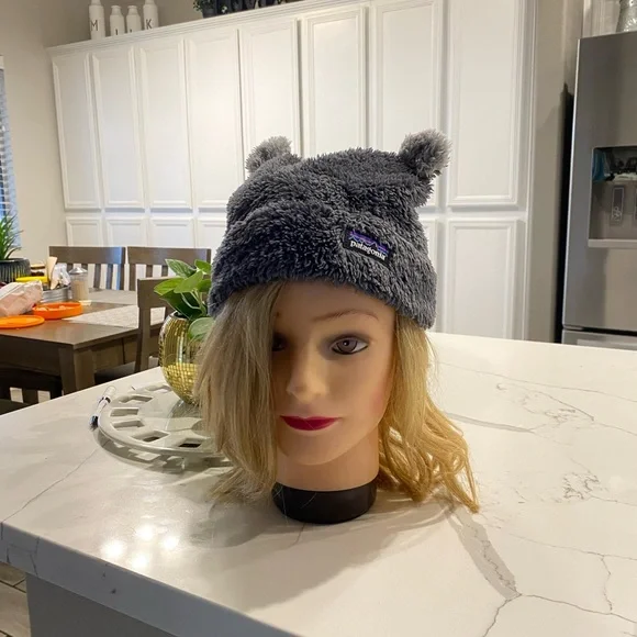 Patagonia Kids Fuzzy Gray Hat - Picture 2 of 6